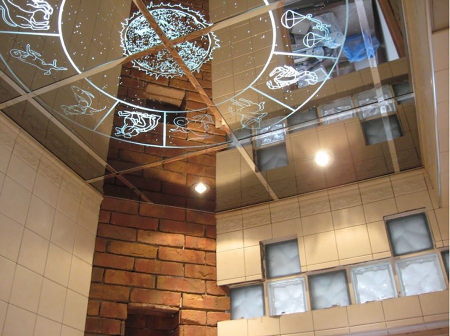 Зеркальный натяжной потолок