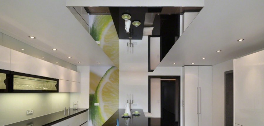 Зеркальный натяжной потолок