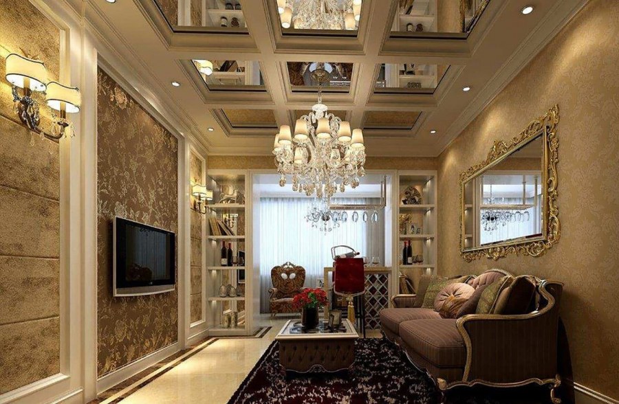 Зеркальный потолок в гостиной