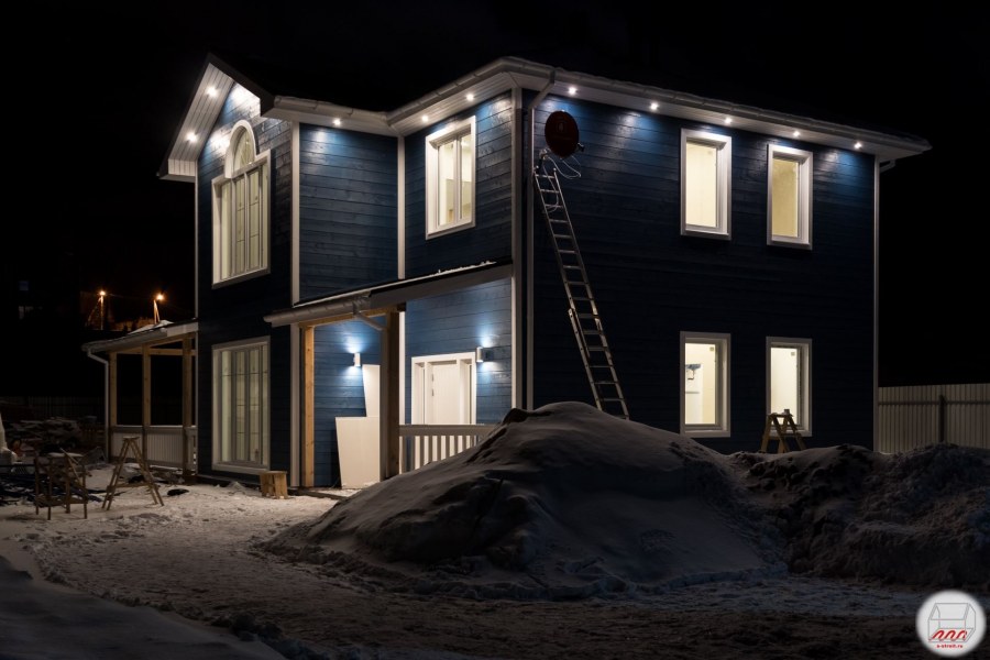 Подсветка фасада частного дома