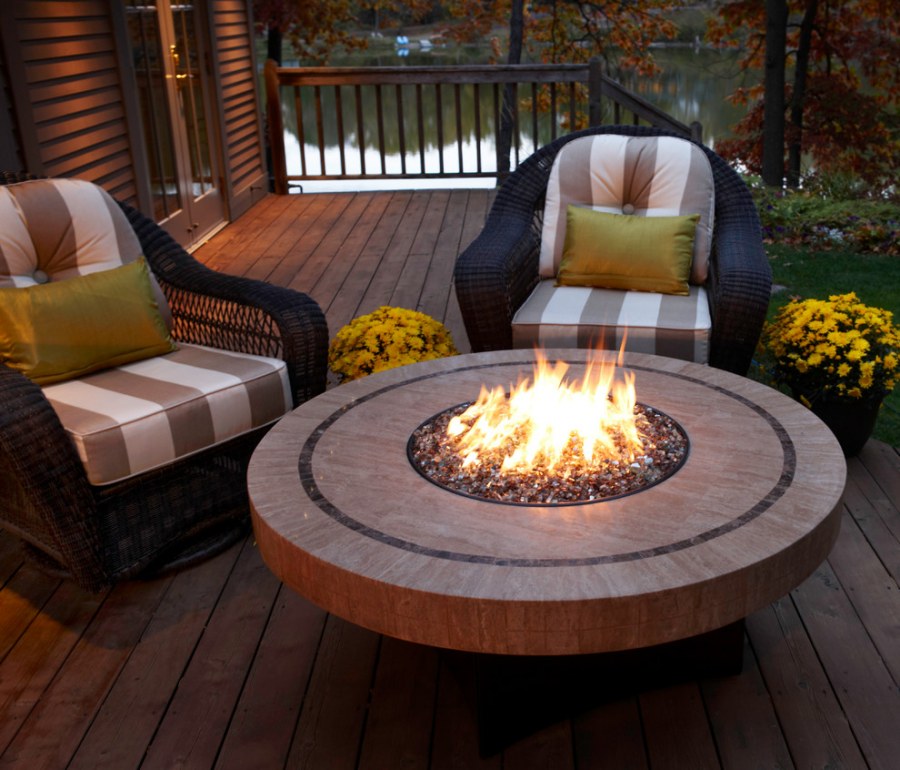 Патио с кострищем