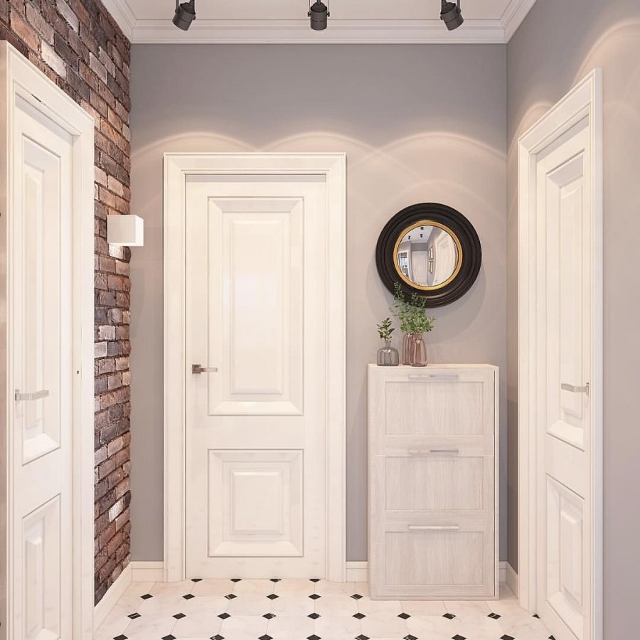 Квадратная прихожая в светлых тонах