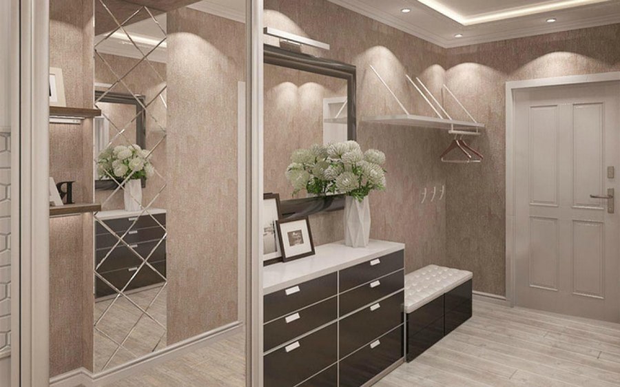 Светлый коридор в квартире