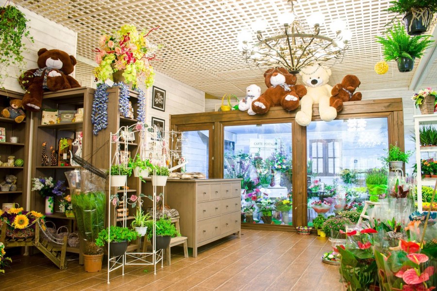 Стильный цветочный магазин интерьер