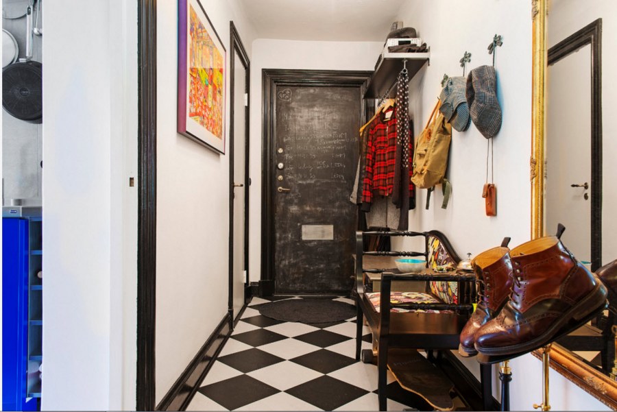 Кухня совмещенная с прихожей