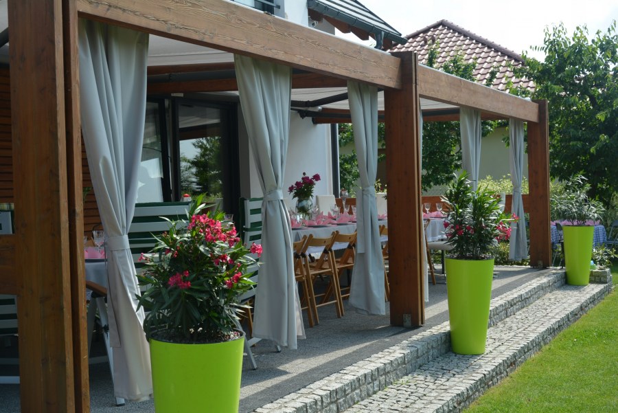 Уличные занавески для веранды