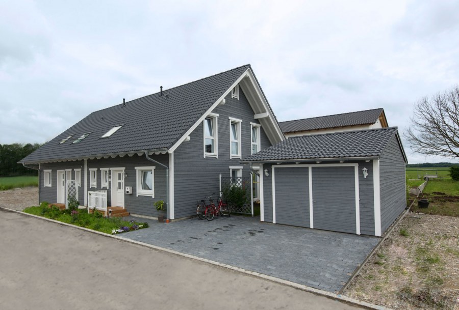 Серый дом в скандинавском стиле