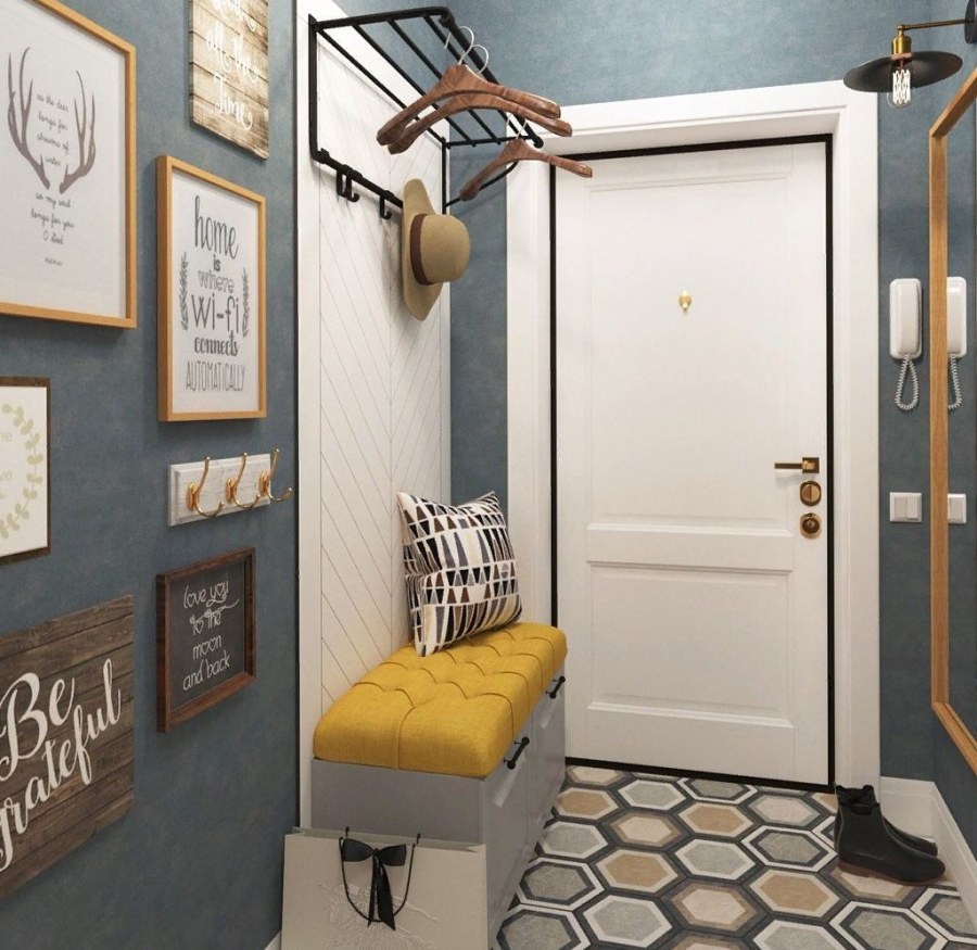Интерьер маленькой прихожей