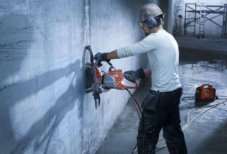 Алмазная резка ФБС блоков