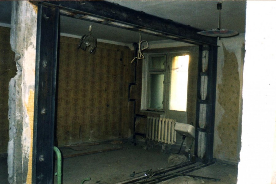 Пробивка дверного проема 2000 мм