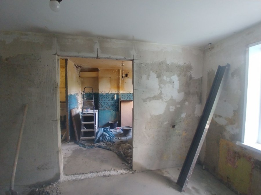 Расширение железобетонной стены под дверь прайс