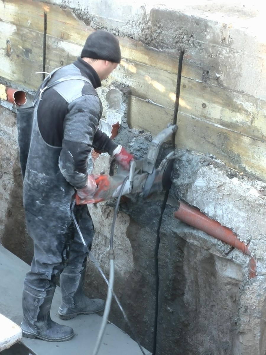 Алмазная резка глубиной 30см