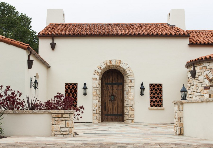 Ворота в средиземноморском стиле