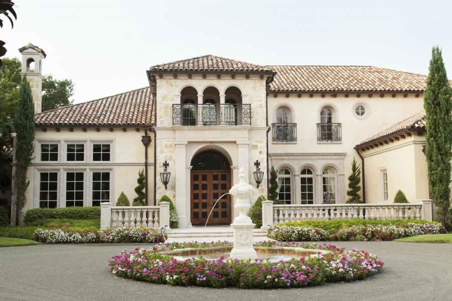 Испанский Нео колониальный стиль в архитектуре