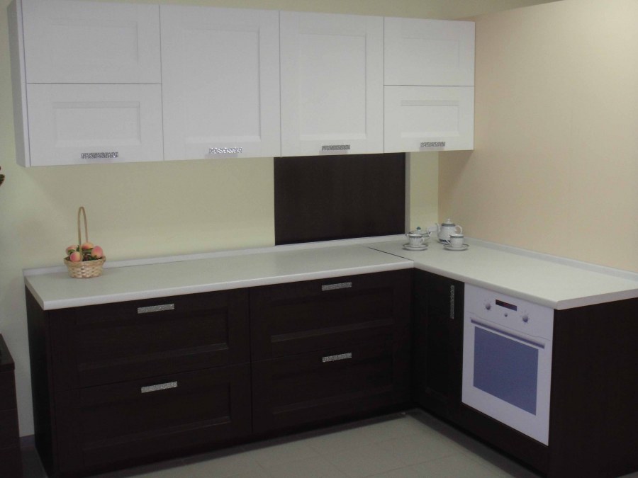 Кухня низ венге верх белый