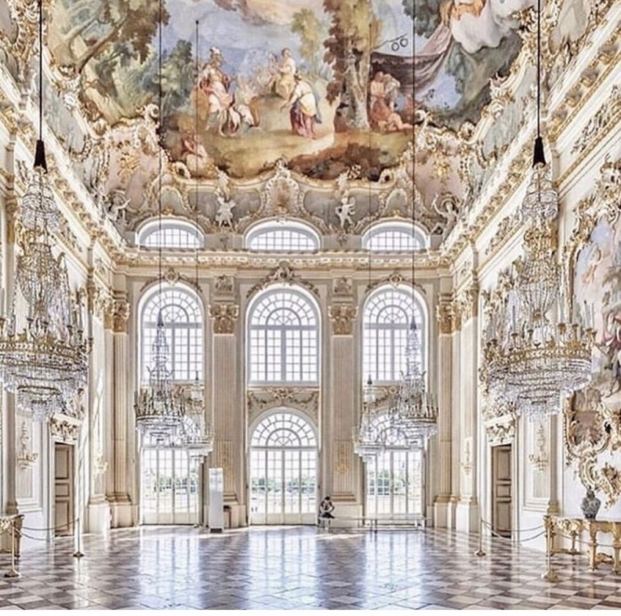 Дворец рококо Выборг