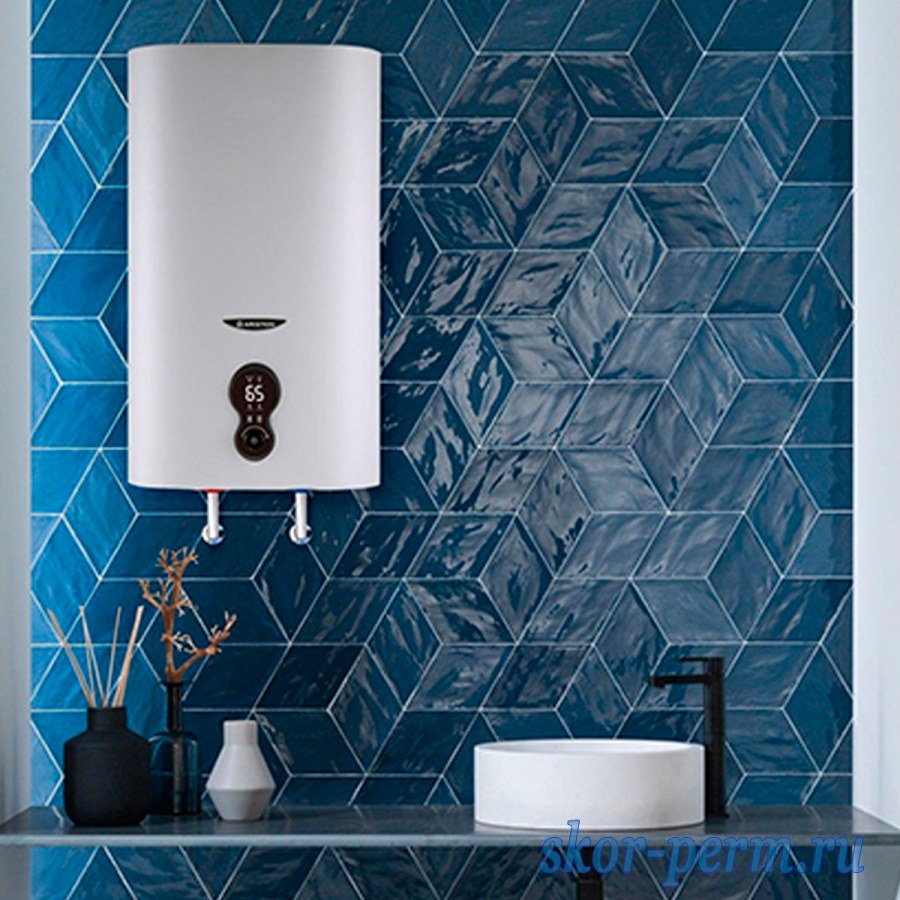 Водонагреватель Ariston Lexis 50