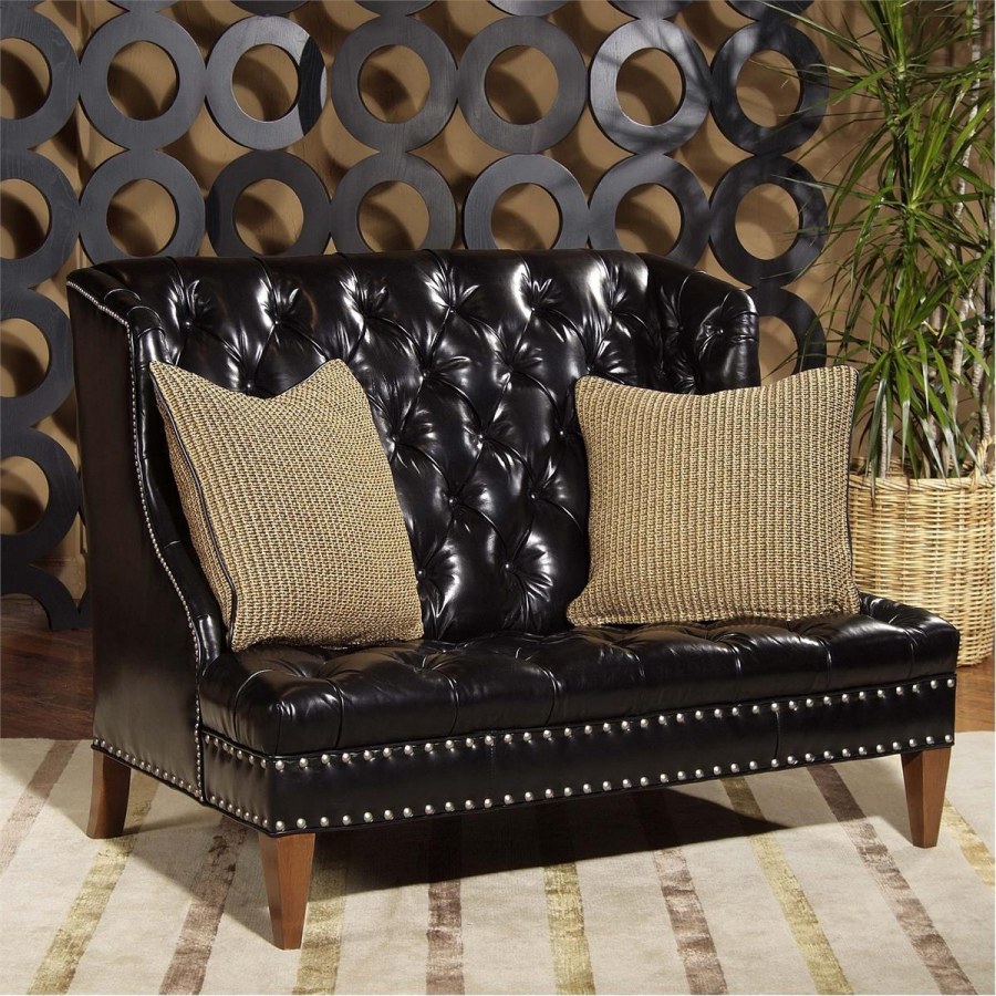 Диван с высокой спинкой в стиле