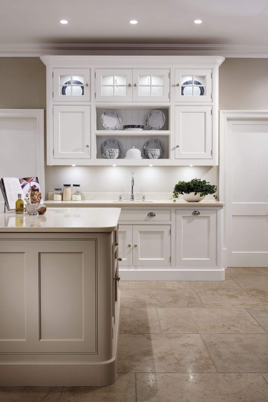 Мебель для кухни айвори