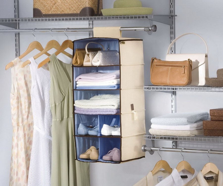 Подвесные полки в гардеробной