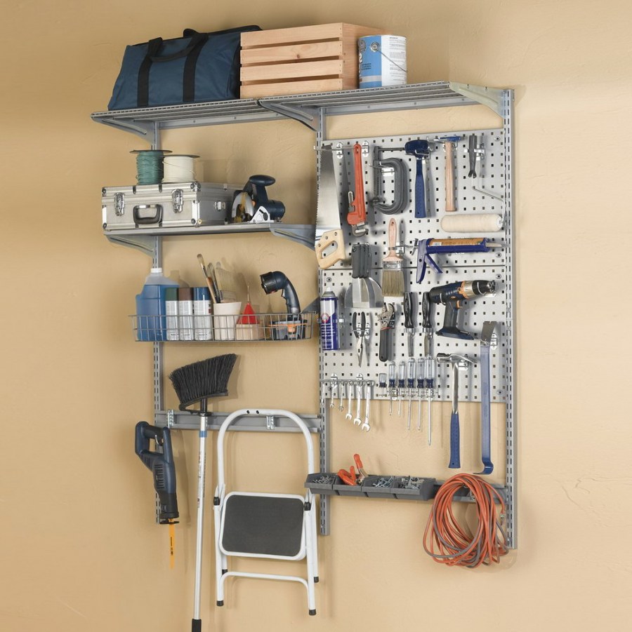 Полки для инструментов в кладовке