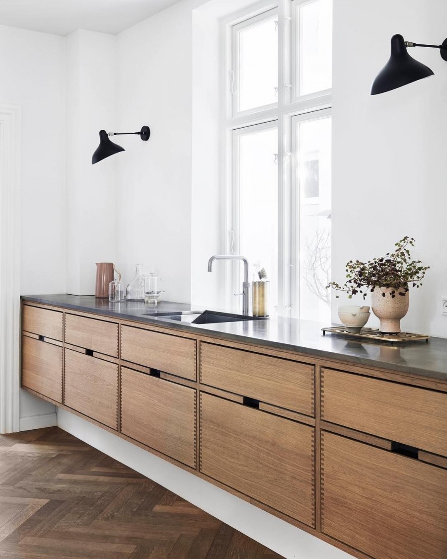 Кухонный гарнитур без навесных шкафчиков