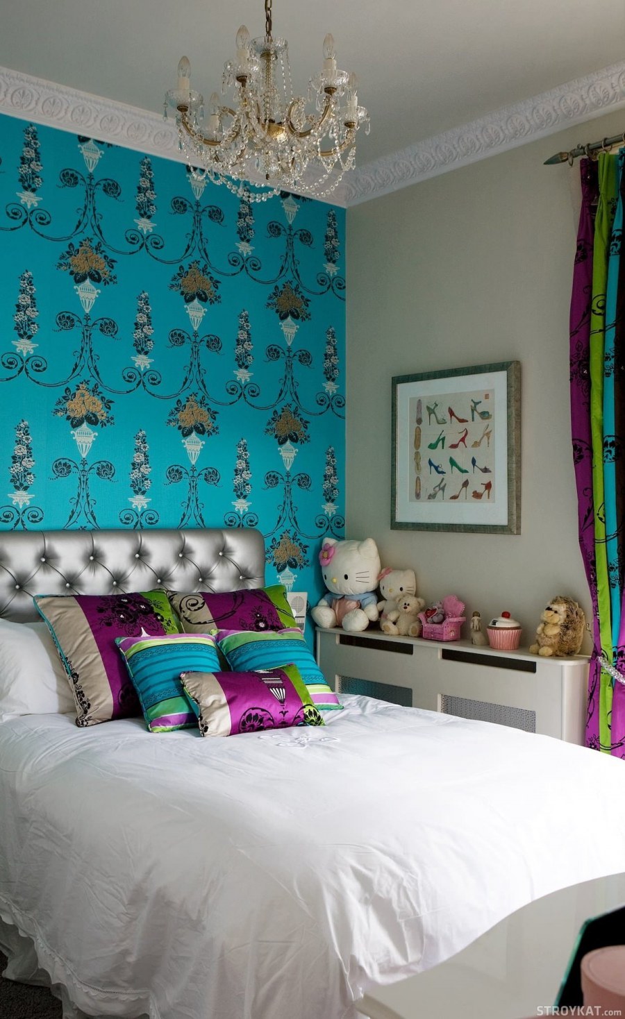 Комната в бирюзовых тонах