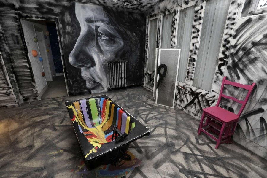 Комната в стиле стрит арт