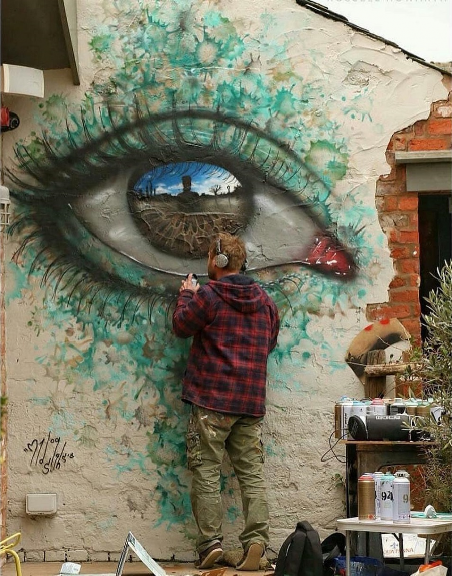 Художник стрит арт Артур Кашук
