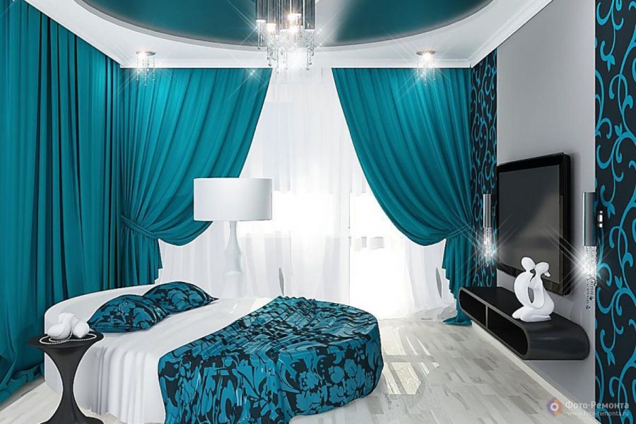 Бирюзовый натяжной потолок