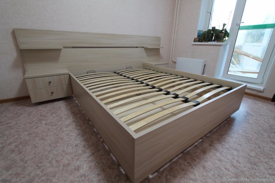 Каркас кровати с тумбочками
