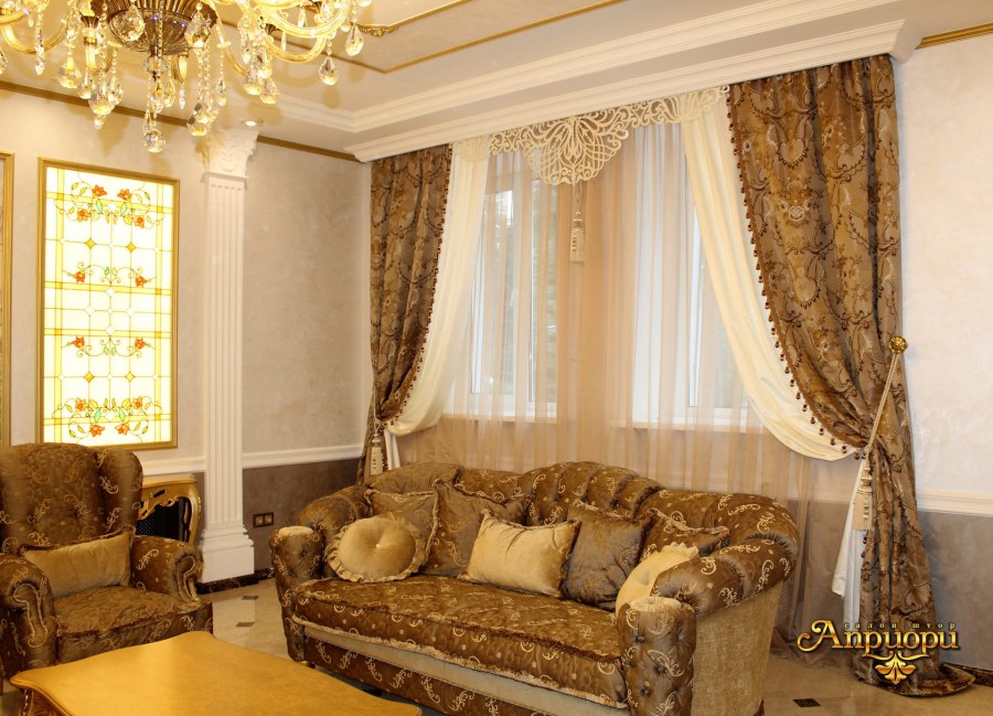 Шторы в гостиную в классическом