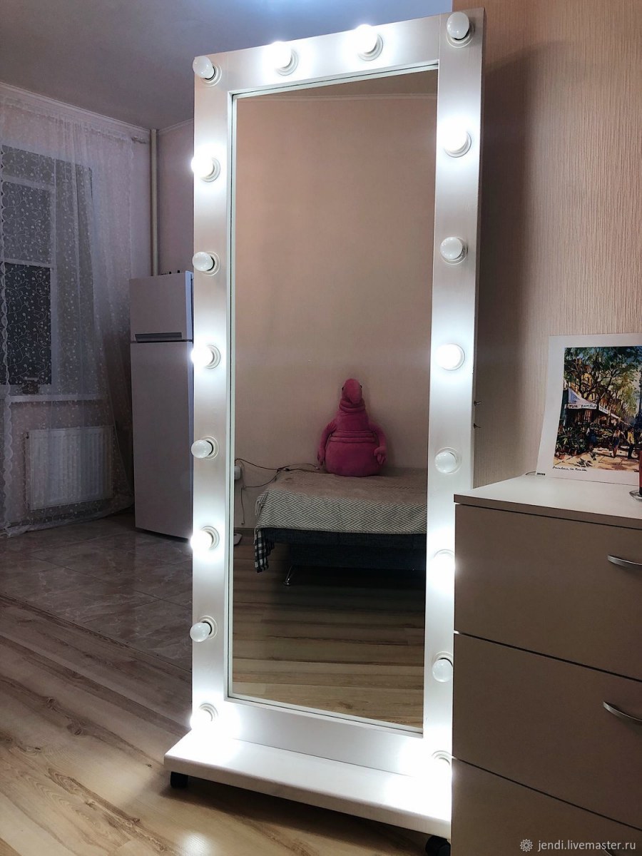 Зеркало гримерное 70x100