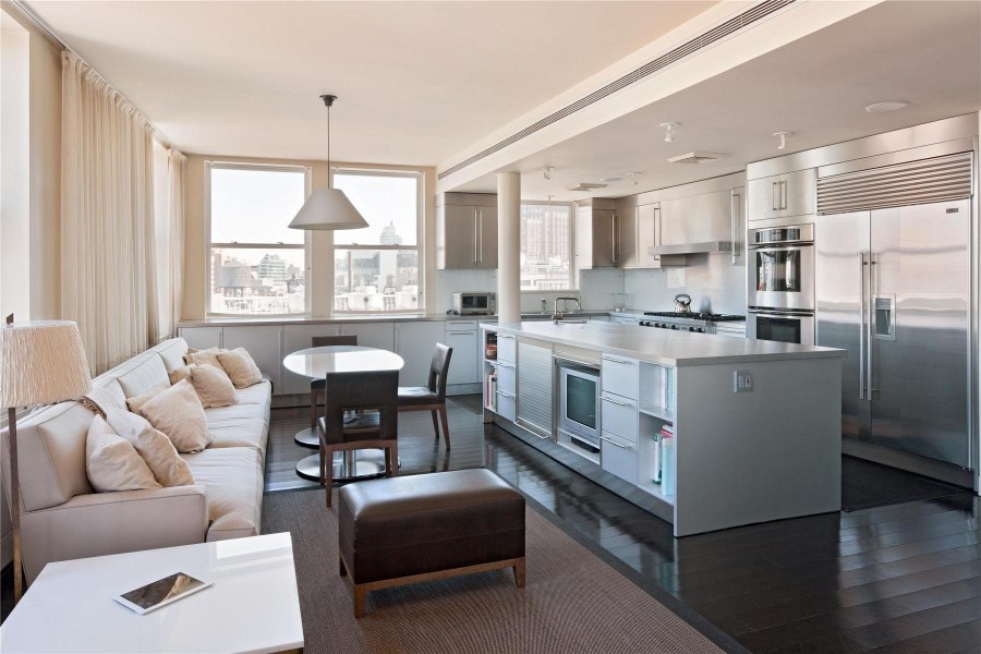 Кухня и гостиная в пентхаус в Нью Йорке