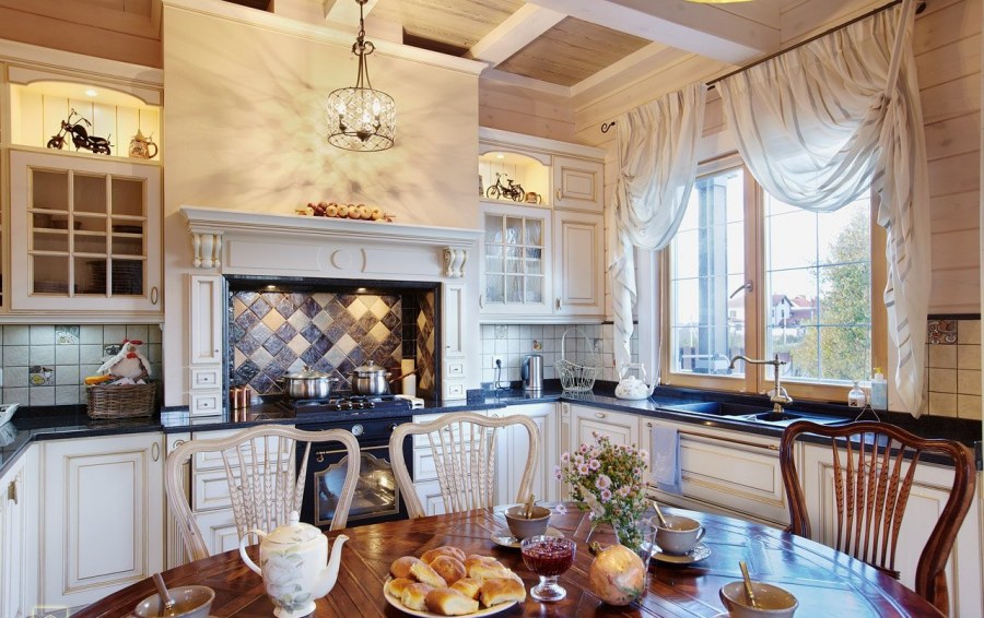 Кухня в стиле Прованс в доме из клееного бруса