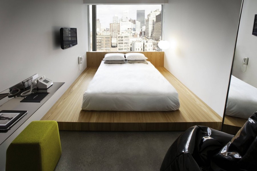 Линейные светильники в спальне