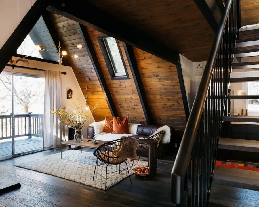 Aframe дом интерьер