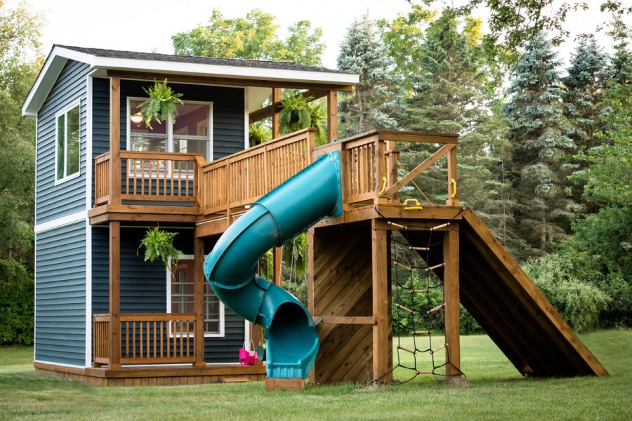 Двухэтажный детский домик