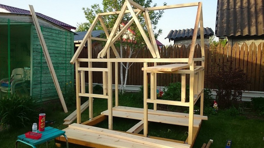 Каркас детского деревянного домика