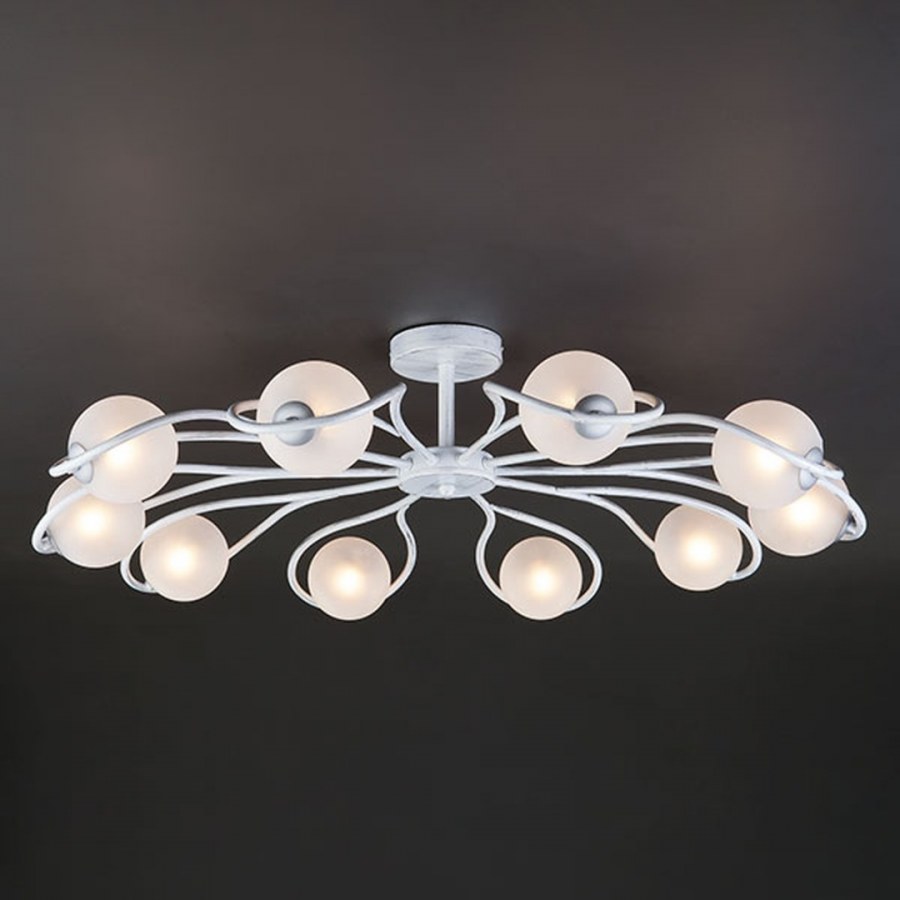 Потолочная люстра Eurosvet Camomile 70089/10 белый с серебром