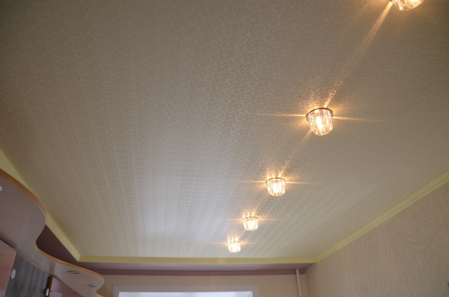 Натяжные потолки фирма Панда