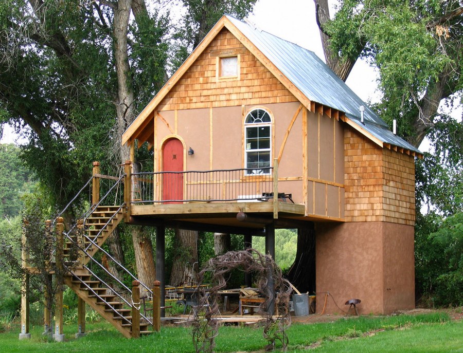 Дачный домик своими руками