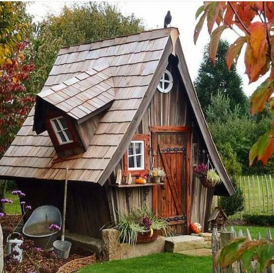 Маленький домик для дачи