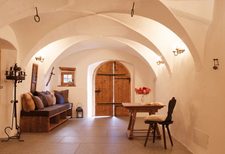 Сводчатые потолки в интерьере