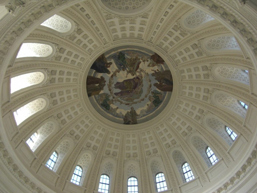 Кафедральный потолок