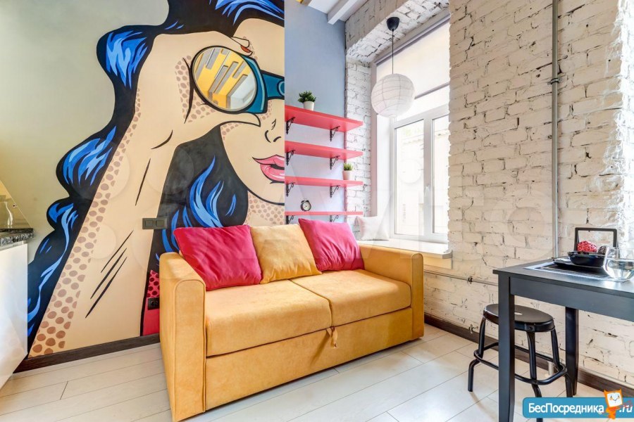 Стена в стиле поп арт