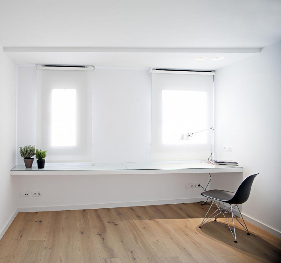 Подоконник в виде стола