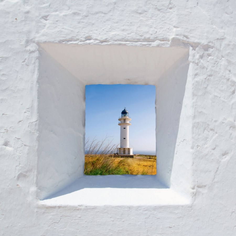 Белые стены с проемами фото картины рисунки