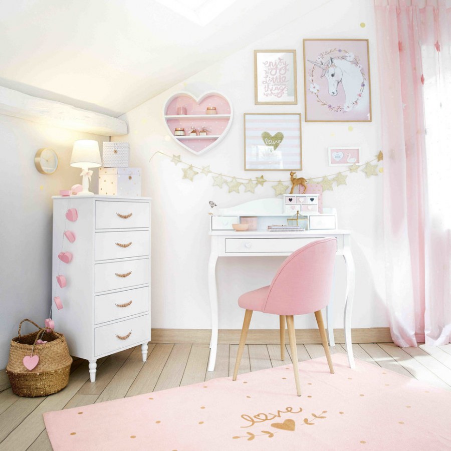 Комната для девочки в нежных тонах