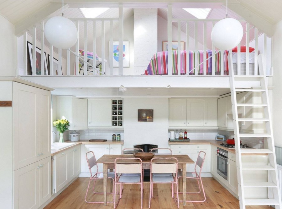 Второй ярус в квартире студии